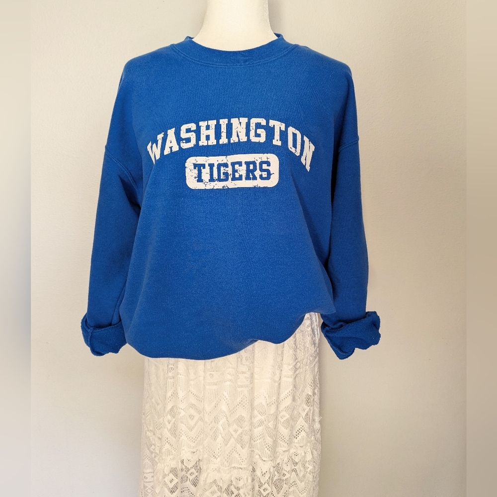 Vintage Washington Tigers Sweatshirt 💙